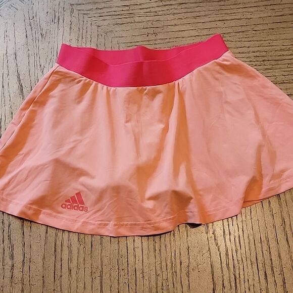 XS Adidas oramge skirt with built in shorts - Picture 2 of 8